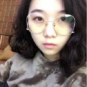 高端原创私密群：最新社保妹子露脸