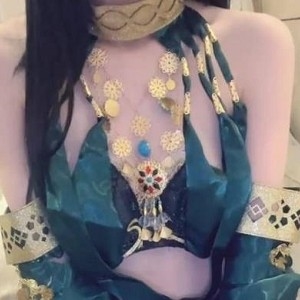 女神安安老师Cos迦南，橘红色1V205M语音逗趣男演员