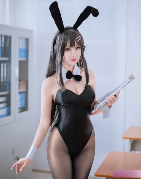 羽生三未套图集：兔女郎与精灵花嫁，漂亮的擦画作品