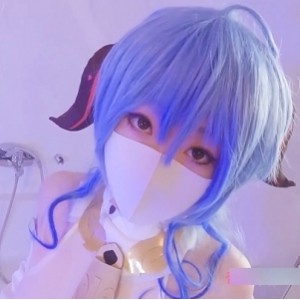 柚子猫COS原神甘雨的性感作品，1.18G视频，火辣舞蹈和撩人表情，清爽惊艳的洗澡场面