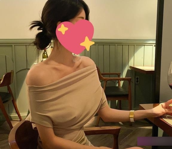 某航空推出的奇妙独家日常私拍产品