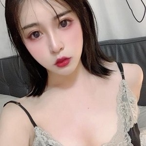 精选小脚TS妍熙：美脚、性感身材、迷人笑容、粉丝、疯狂追捧