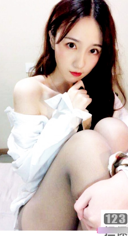 斗鱼网红主播贝拉提供私人定制视频服务