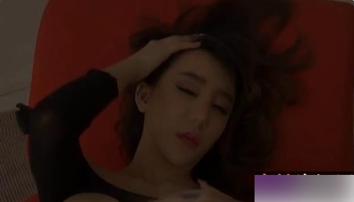 性感泰国模特Rayna的写真作品