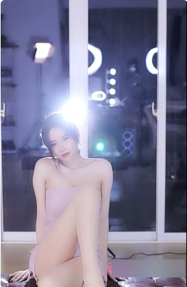 小恩雅韩版宽松时尚百搭纯色套头衫