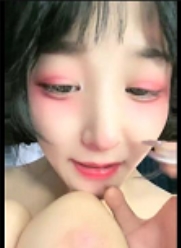 女神小乔的户外车，5V-2G，被人发现了，想要抱抱