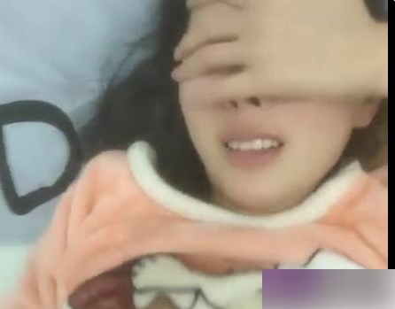 少女杀手的粉红睡衣：小女友的作品