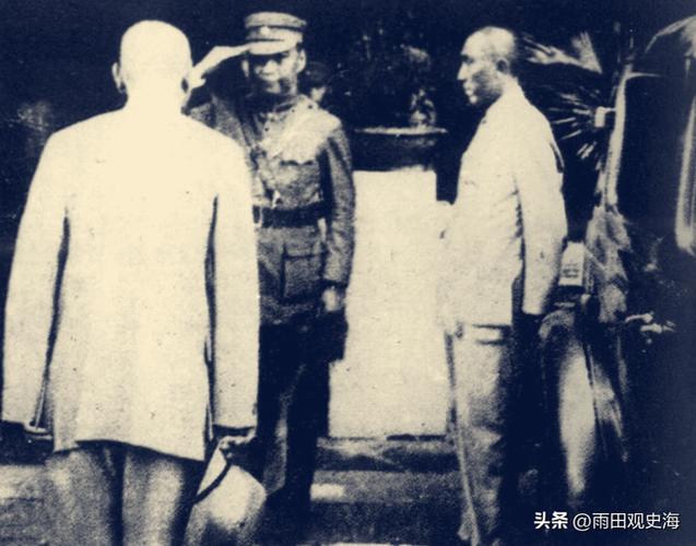 舆论领袖的小传