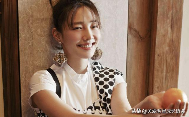 明星八卦:揭秘明星们的私生活和内幕,曝光他们的绯闻、恋情和八卦事件