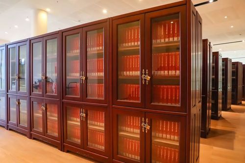 书库收藏了丰富多样的图书资源,包括小说、散文、诗歌、历史、科学等各个领域的经典作品。