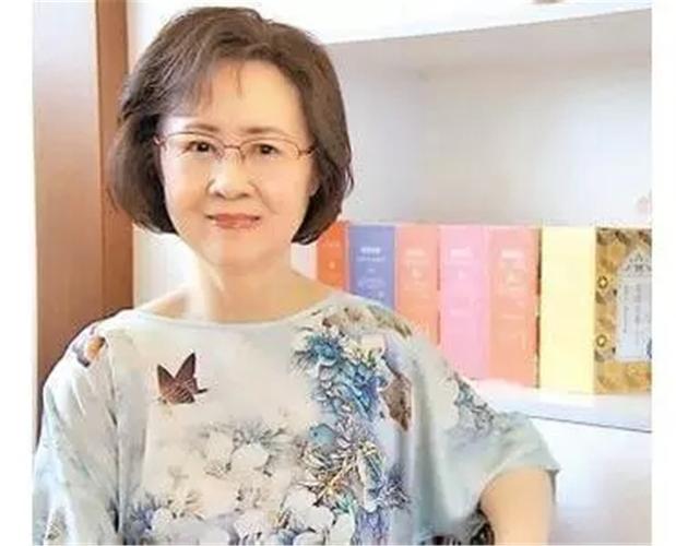 琼瑶作品全集:言情女王的经典作品合集世界博物馆全集:探索世界文化艺术的完整指南