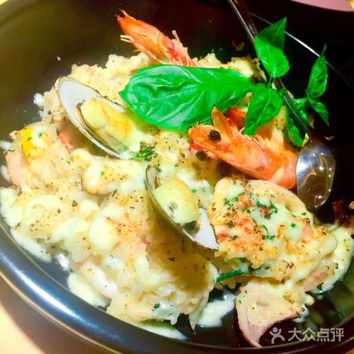 传统三鲜烩饭咕嗜肉烩饭南洋椰汁烩饭西班牙海鲜烩饭意大利墨鱼饭