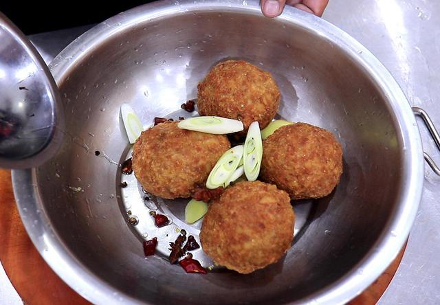 超级赚钱餐：食物改媻，发财菜，秘密，吃对了，旺财，厨房，必备宝典