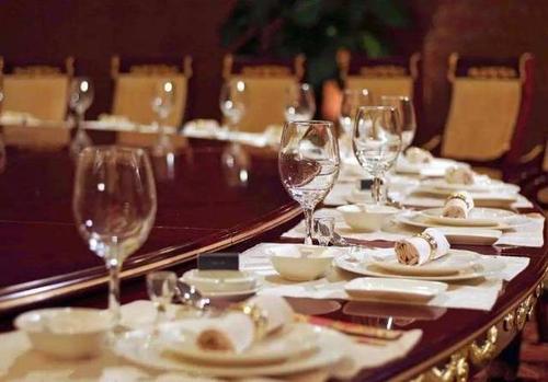 职场红人的攻心计:玩转饭局和酒桌,赢得贵人青睐