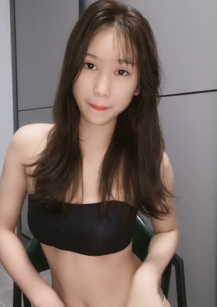 独家分享小美女爱笑，百度盘转载搬运，让你笑得更开心！