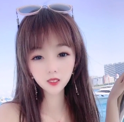 《倩宝宝高清露脸，精选身材，女神级33V，1P，302M，让你心动不已！》