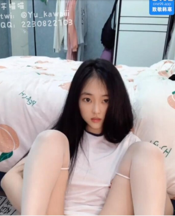 《芋喵喵白丝美少女水彩合集》