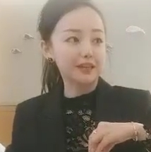精选探花车模，气质身材兼职特写，用口感受绝对诱人！