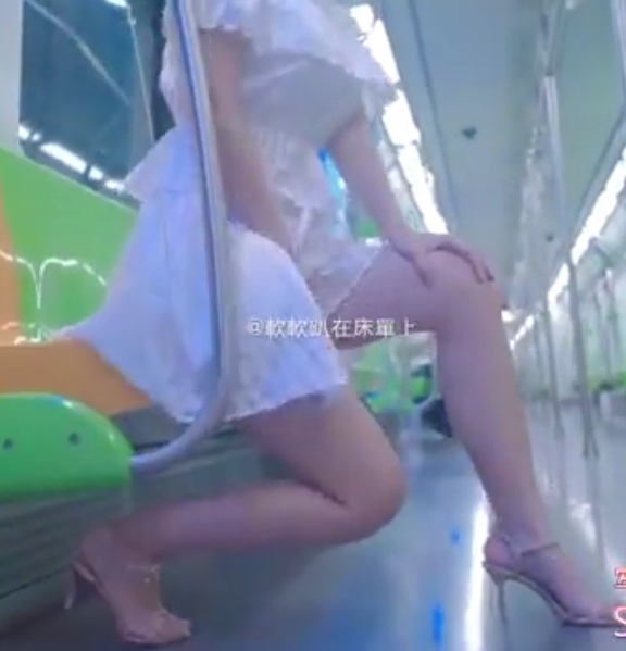 限时免费一币白嫖福利姬展示，转载搬运，快来领取！