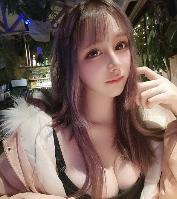 “惊艳童颜大罩杯，Miko独家搬运，6.8g高清福利，百度盘限时开放！”