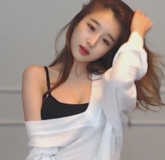 限时特惠推特网红janpet12合集,20v+2.25g兔子草影片,粉丝福利享受!