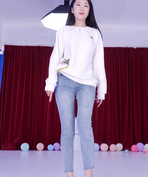 《热舞健身C3v，让你的身材在日月俱乐部中走秀！》