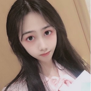 热辣妹子江可爱在抖音上的火爆视频！