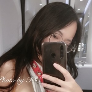 冯珊珊的户外女神作品在推特上引爆热议！