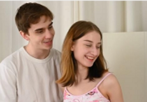 欧美小姐姐SashaPaige带你飞,铁塔天使2V-5G让你畅快游戏