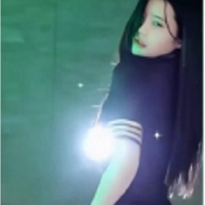 全新黑扑克牌定制首发，5V电压稳定，1.1G速度超越虎牙！