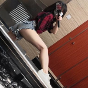 “带你进入僵尸世界！ZombiePuppet合集，38V，600M！”