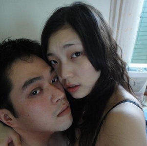 《夫妻自拍，纯天然胶原蛋白美女，日常记录打粑粑》