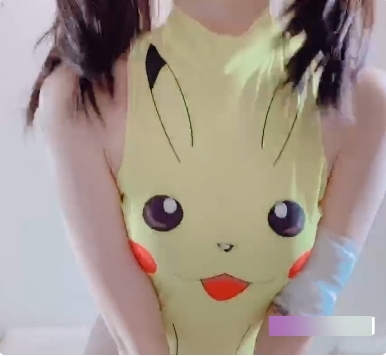 《梦想中的美丽网红妹子，林于超，独家自拍视频曝光》