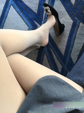 时尚百搭！甜桃瑶瑶新款经典休闲短裤