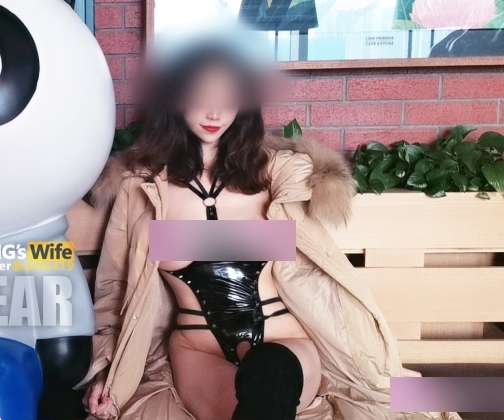 《绿帽阿崩：展示自己老婆的作品，让你惊艳不已！》