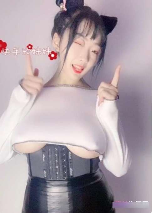 火辣网红小仙女，逆天身材，超人气！