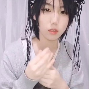 魅力无限！奇妙独家FL姬高跟鞋，狐狸尾巴点缀，韵韵露脸设计