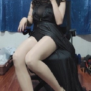 《沉醉于水银灯的妩媚风格，性感迷人的美丽颜值，让你迷恋的短视频片段！》