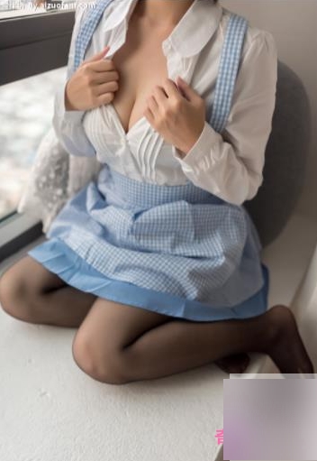 绝版合集：性感尤物软软酱M全真无修！