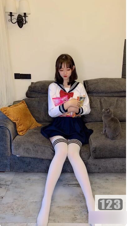 《网红小李老师带你快速学习，共享136部实用教程！》