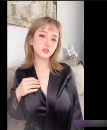 限时抢购网红御姐范周大萌同款商品，火爆抖音平台！