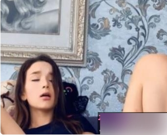 绝美混血女主播EllieLeen的五部精彩作品，让你心动不已！