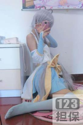 抖音主播沈娇娇飞机场私拍视频图集，性感曝光胸脯裸出