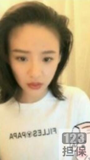 艾菲儿直播录屏1对1服务，60部漂亮小姐姐的神级节目重新打包压缩，带劲的女人味，纯天然的忠实粉丝必备！