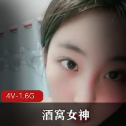 迷人女神鲍超主播展现性感魅力，唱跳rap技能惊艳全场