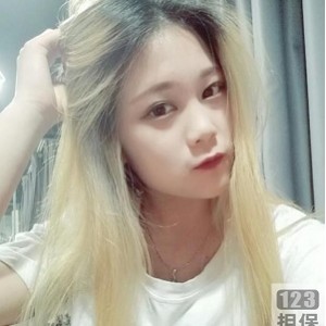 女神希妹的美足和大长腿私拍，超短裙拍摄的剧情作品和作品作品