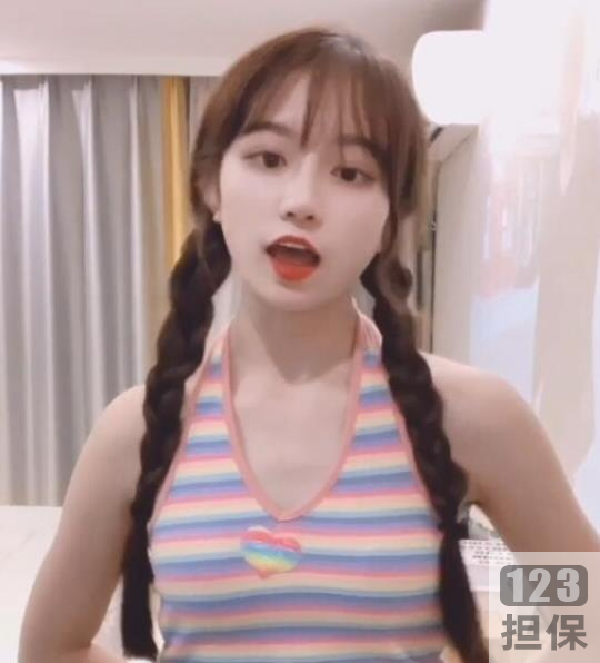 抖音主播作品合集：不见星空的硬菜精选！粉丝必备资源！高价位气质礼物搭档！直播间30集，总大小1.78G！