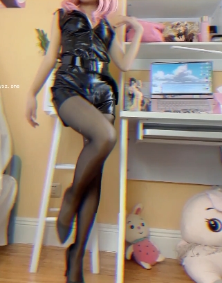 网红美少女小云仙COS，各大平台人气爆棚