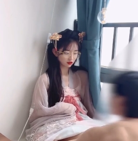 不见星空：经典版剪辑，精彩镜头，服装展示，男朋友亲密动作，马桶镜子