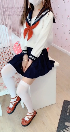 赛高酱精选白嫩JK水手服，网红妹子苗条身材，多部作品推荐